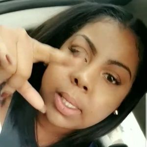 Meet your Posher, Danielle